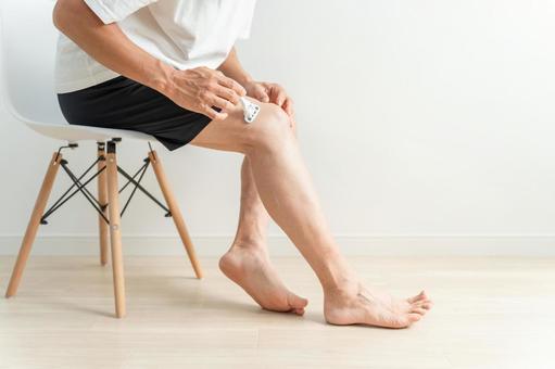 メンズ脚脱毛のメリット!自己処理を楽にして清潔感を上げる方法の画像